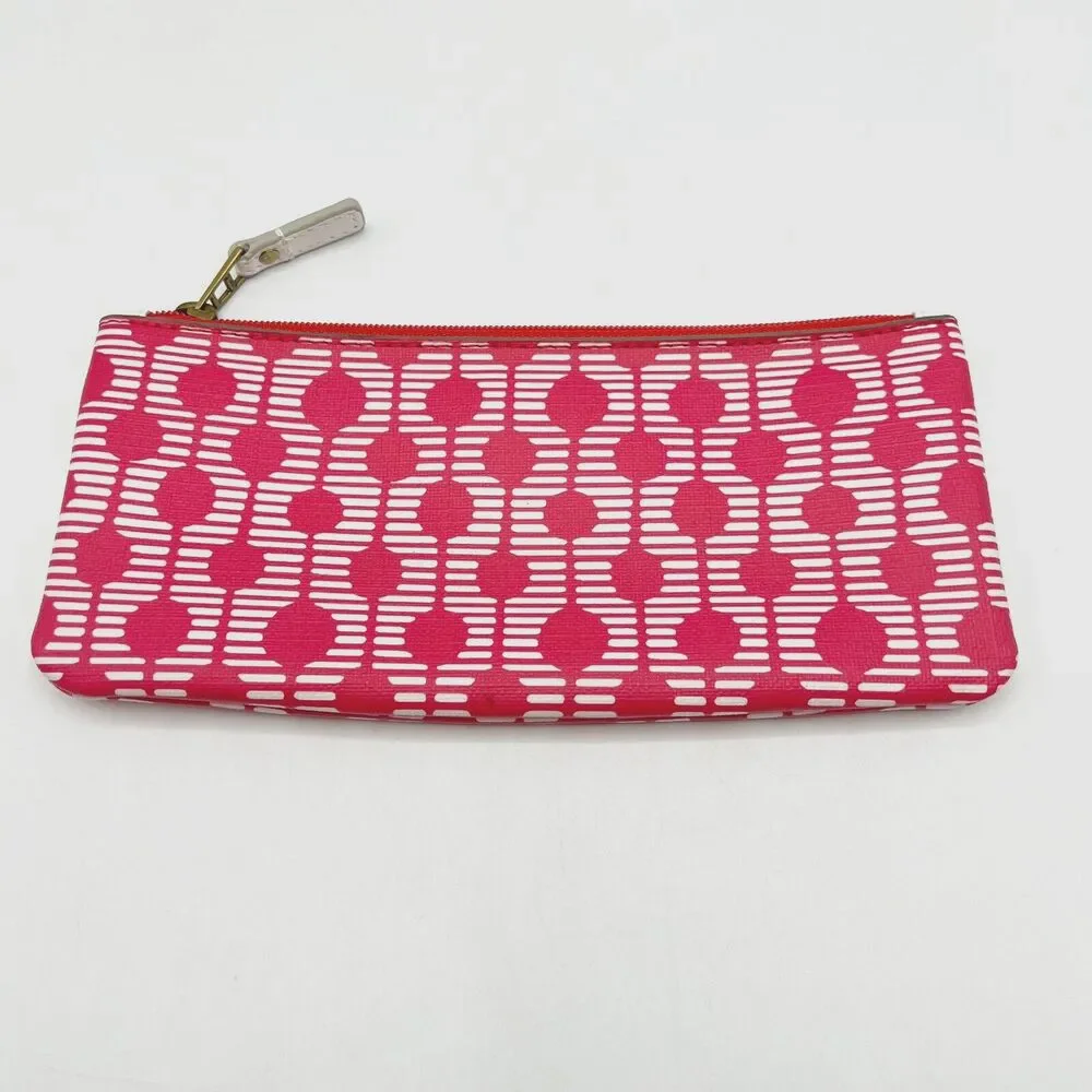 Fossil pink great